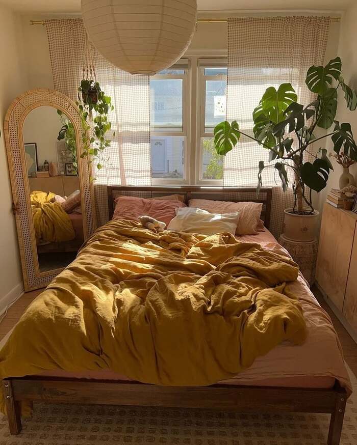 Small Bedroom Ideas for Couples