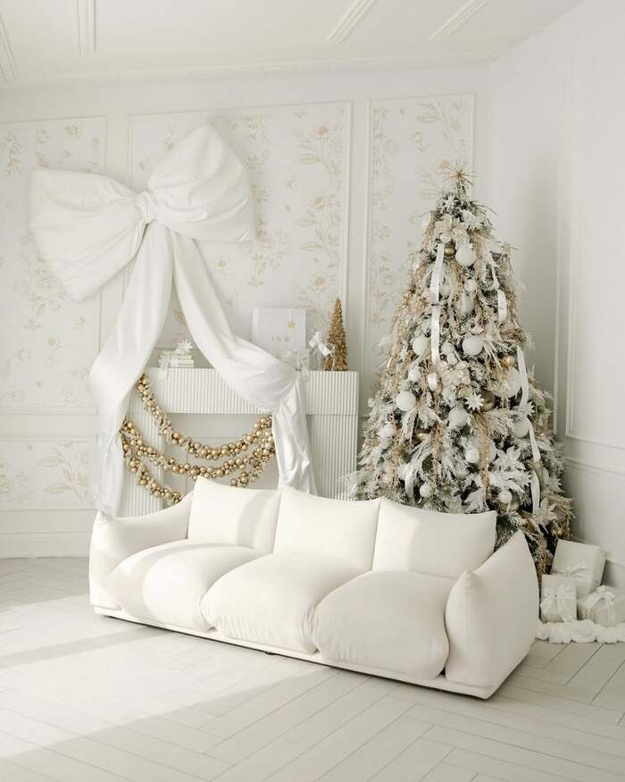 apartment christmas decor