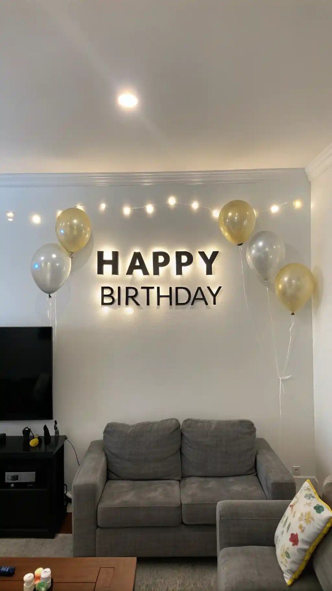 living room birthday party decor wall 14