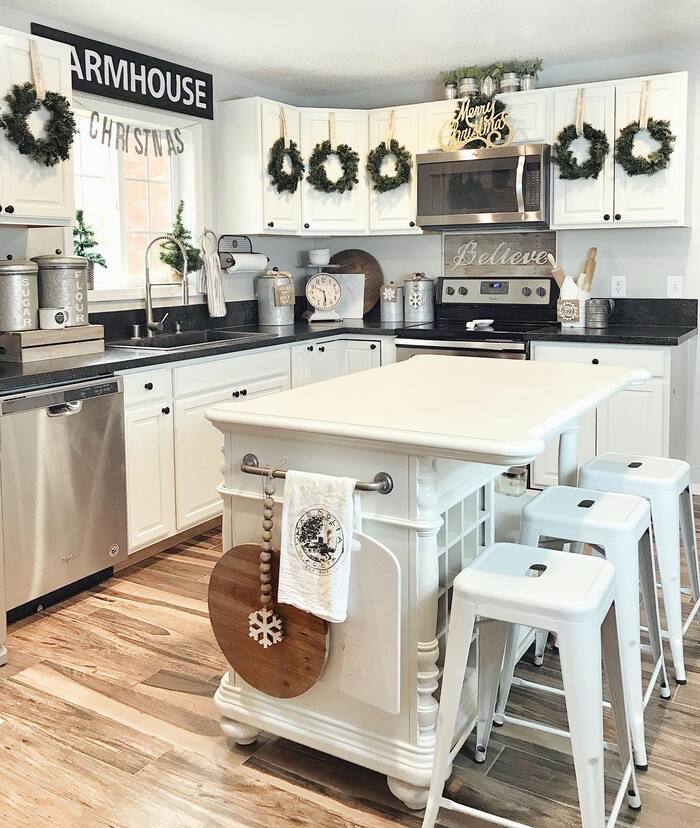 christmas kitchen decor ideas cabinets