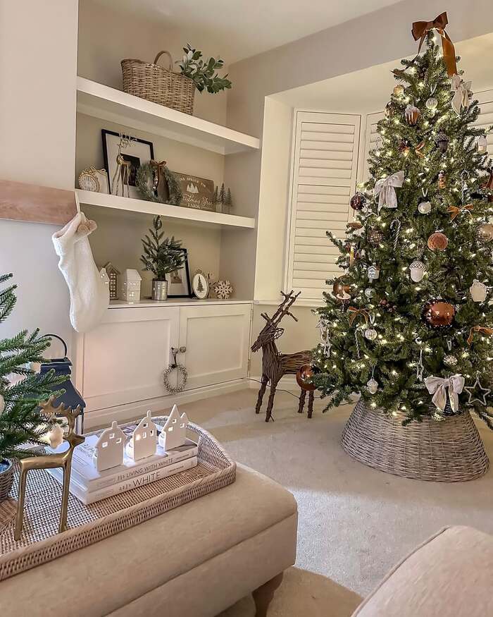 christmas shelf decor ideas living room
