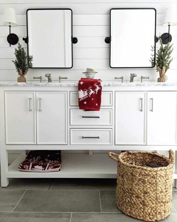 Christmas Towels Bathroom