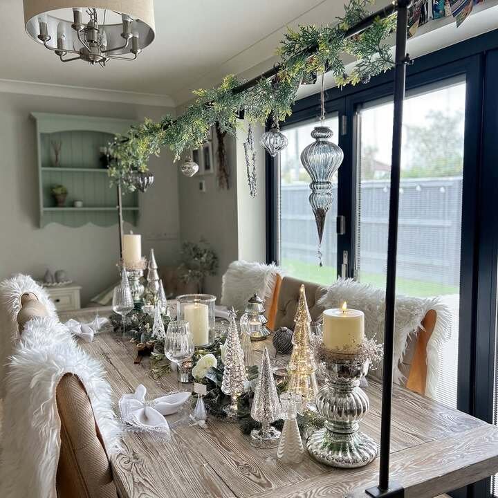 dining room table decor