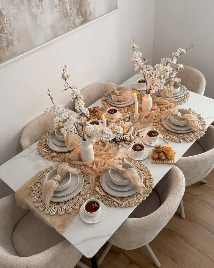 dining room table decor