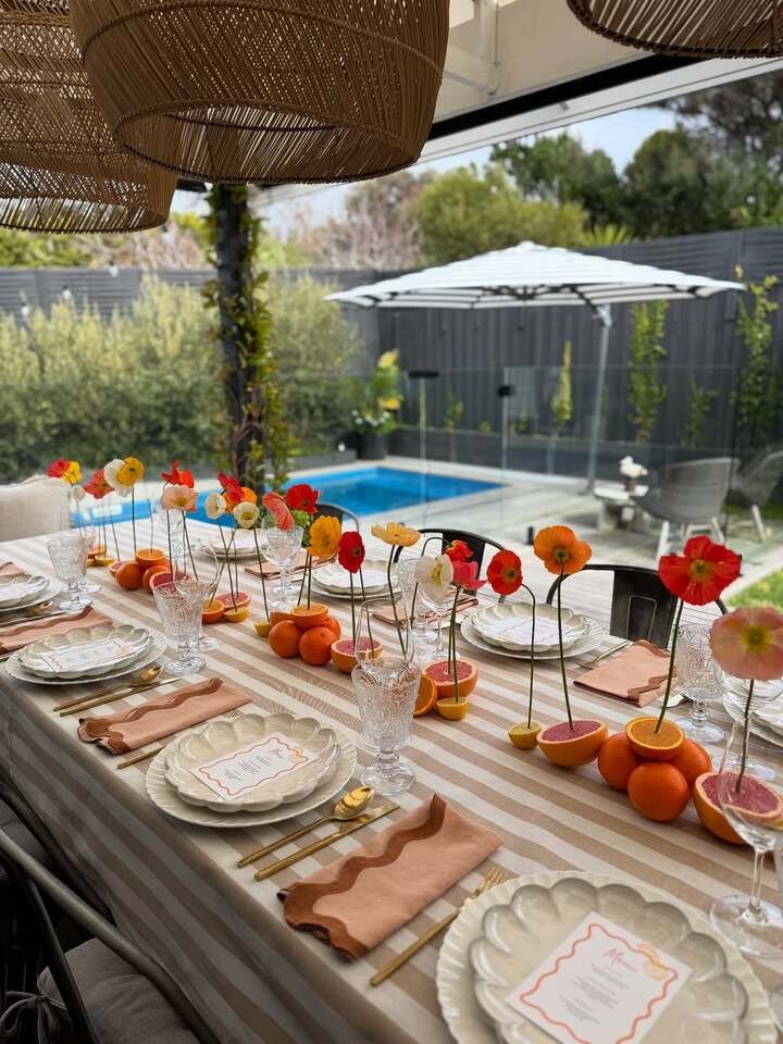 dining room table decor