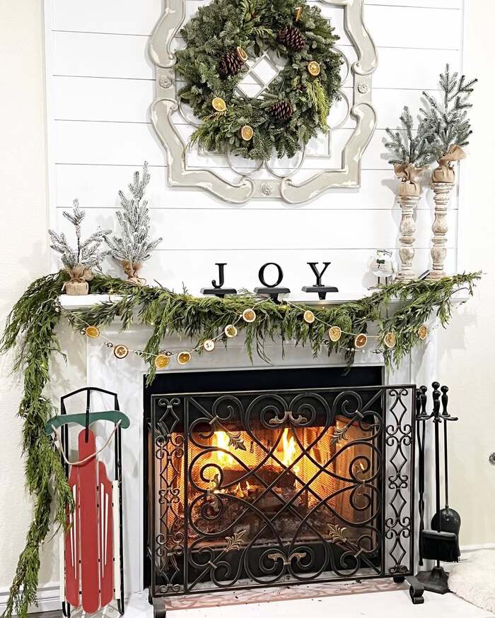 Fireplace Garland Christmas