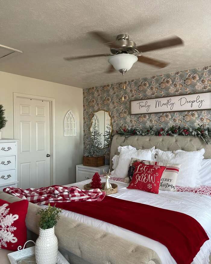 red and white christmas bedroom